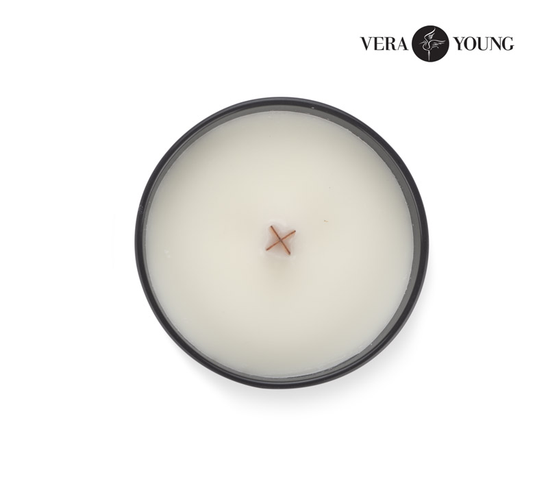 Soybean wax candle 220g - Black Pomegranate - VERA YOUNG