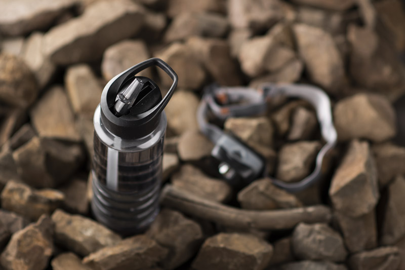Sport bottle with carbon filter KIVI 700 ml