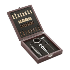 Wine set with chess TREBB