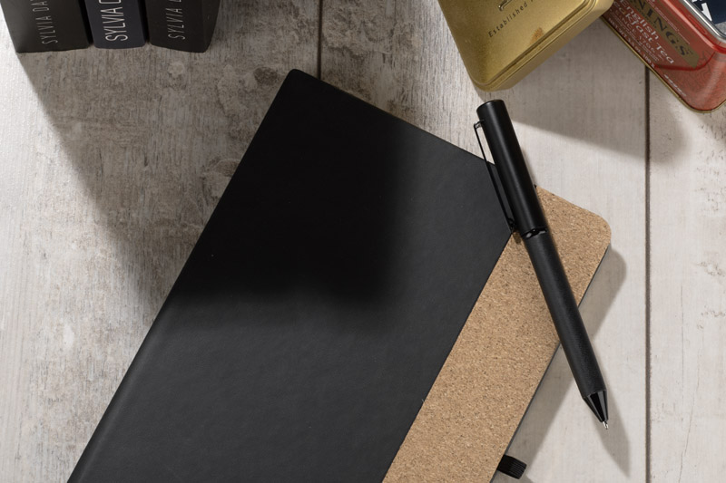 Set - notebook with pen ZENIX A5