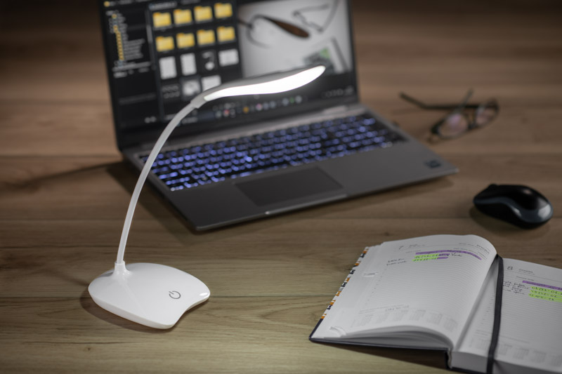 YELLE USB-C desk lamp