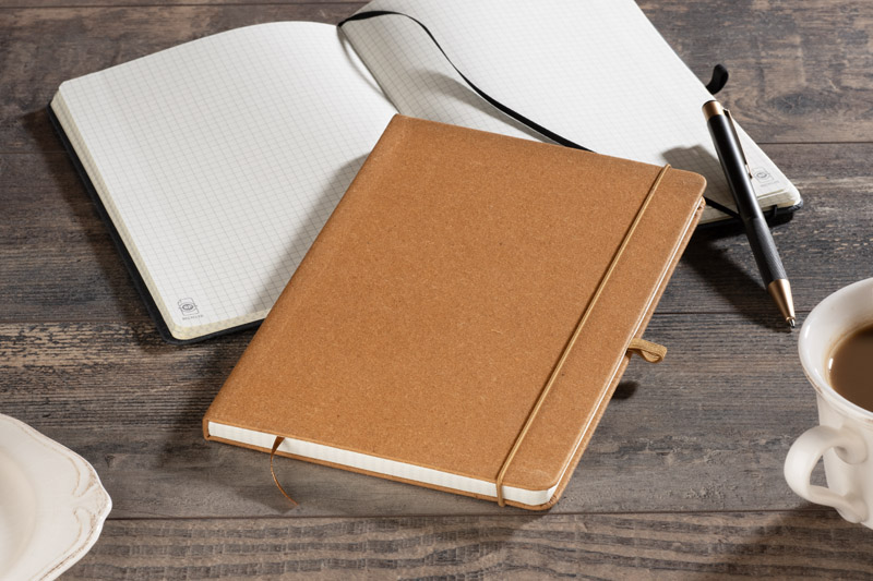 Notebook in recycled PU, GLITZO A5