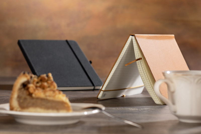 Notebook in recycled PU, GLITZO A5