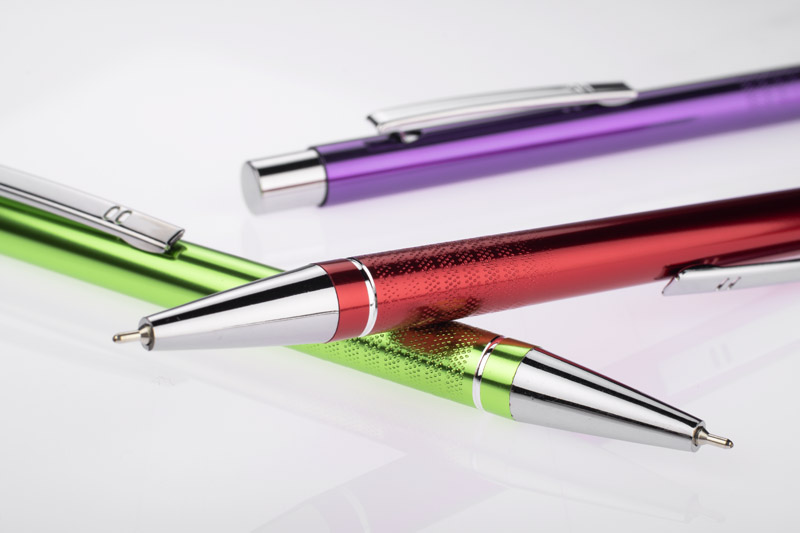 BONITO ballpoint pen with a black refill