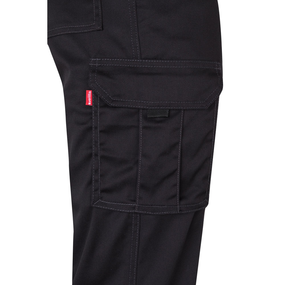 VL LUGH. Multi-pocket stretch trousers (240g/m²) in cotton (46%), EME (38%) and polyester (16%)