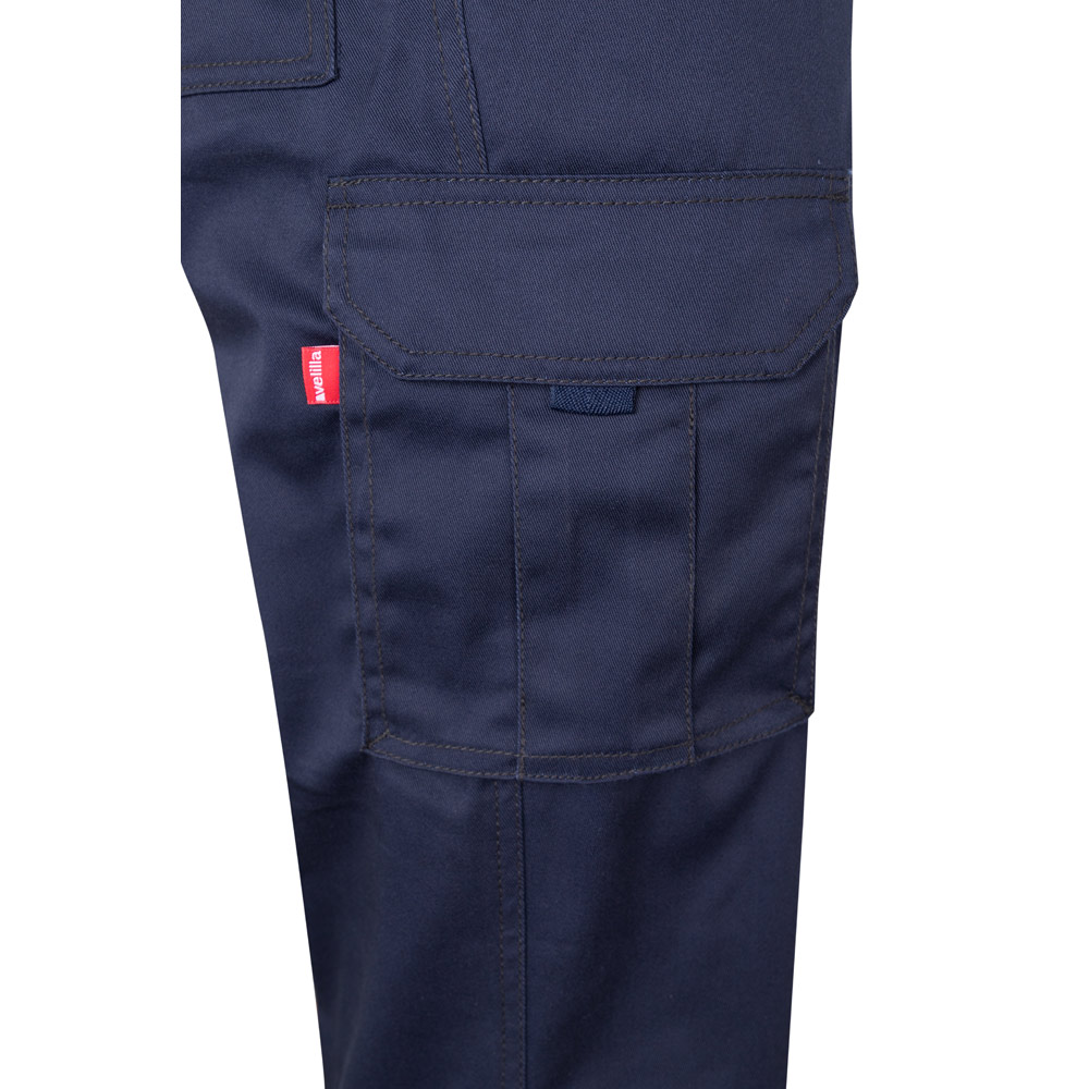 VL PAN. Multi-pocket stretch trousers (290g/m²), in cotton (46%), EME (38%) and polyester (16%)