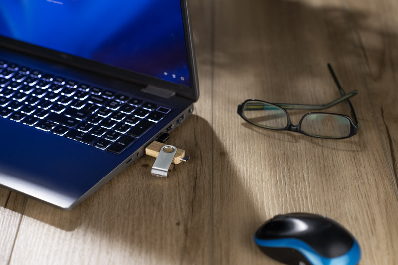 USB Flash Drive 3.0 OTG TWISTER-PRO 32GB