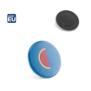 Button P'IN 5. Button P'IN 5. Button badge with magnetic clasp