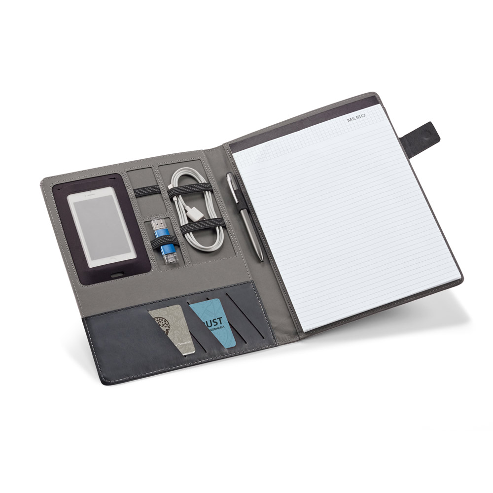 RIORDAN. A4 folder in imitation linen and PU with lined pages