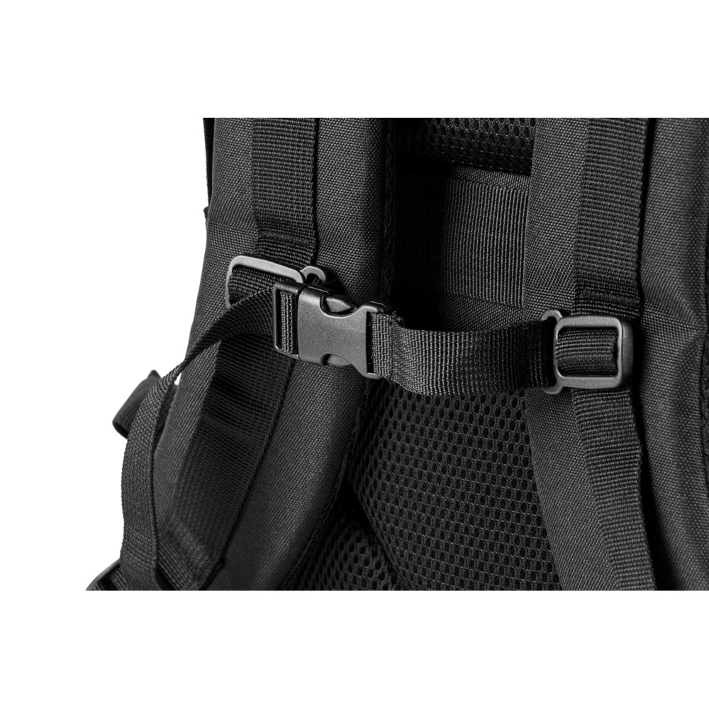 EDINBURGH BPACK. 17'3" Military-style backpack in 600D, high-density recycled polyester and lining in 210D recycled polyester
