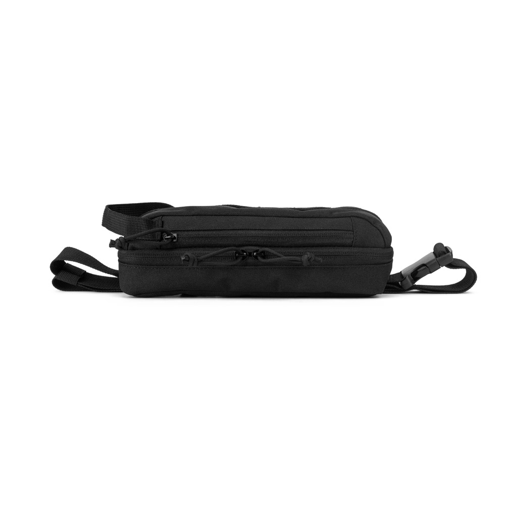 EDINBURGH. Waist bag in high-density 600D recycled polyester and 210D recycled polyester lining