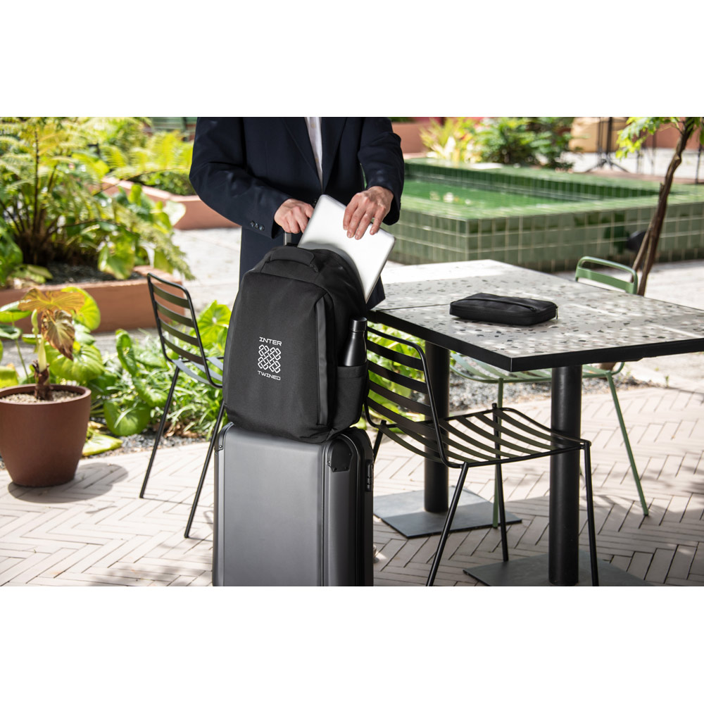 YANGON BPACK. Anti-theft backpack, in twill with water-repellent coating and high-density 600D recycled polyester, for 17'3" laptop