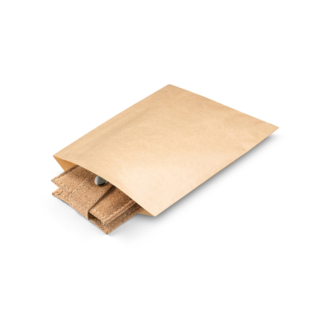 ZENA. Stainless steel manicure set in cork pouch