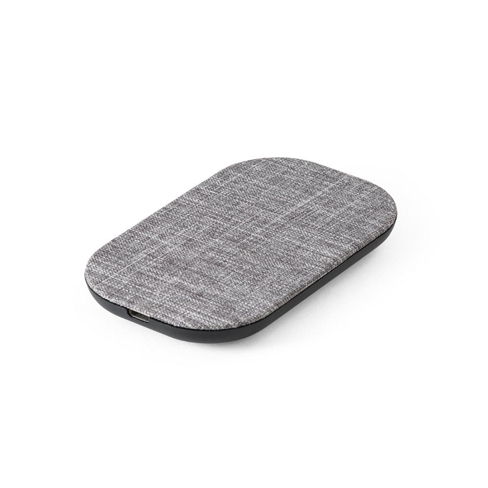 RENEWAL CHARGER. Fast 10W wireless charger in recycled PET (100% rPET)