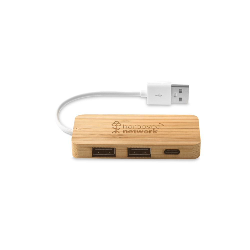 MOSER. HUB with 2 USB-A and 1 USB-C ports in bamboo