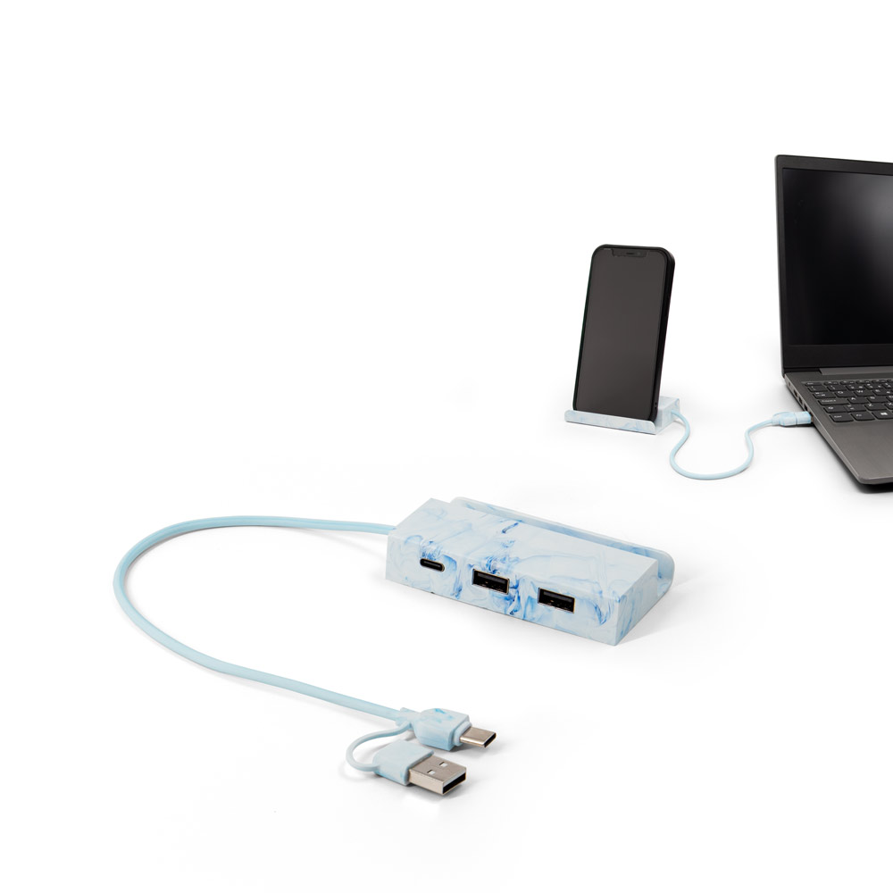 BERNERS HUB. Recycled PET (100% rPET) hub with main inputs and outputs