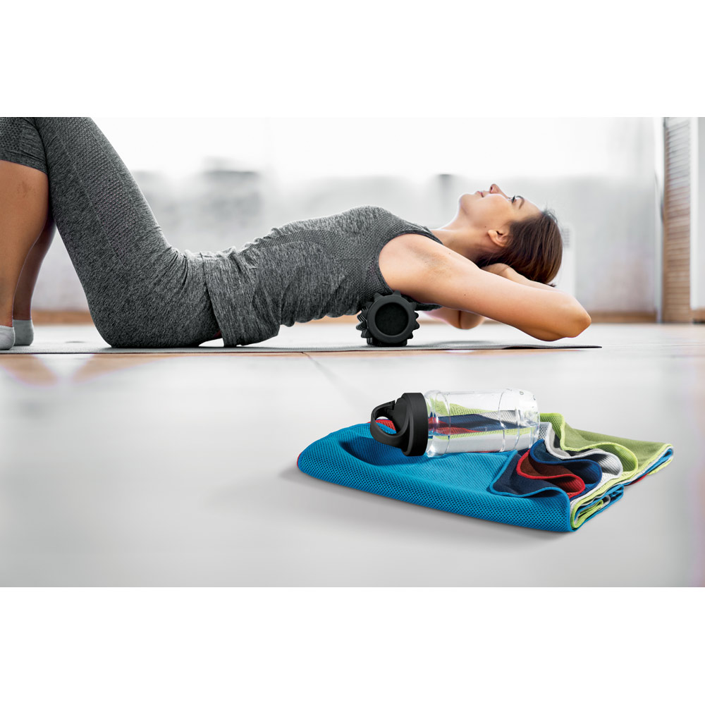 ARTX PLUS. Set with a PP and PET bottle and a polyamide and polyester sports towel