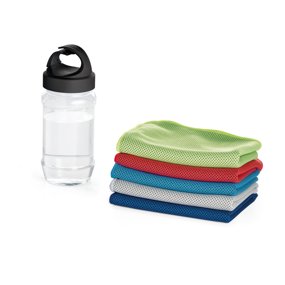 ARTX PLUS. Set with a PP and PET bottle and a polyamide and polyester sports towel